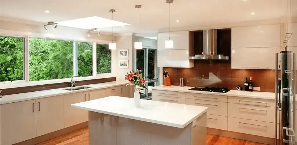 Kitchen cabinet refacing and remodel results in a modern kitchen in Sarasota, FL