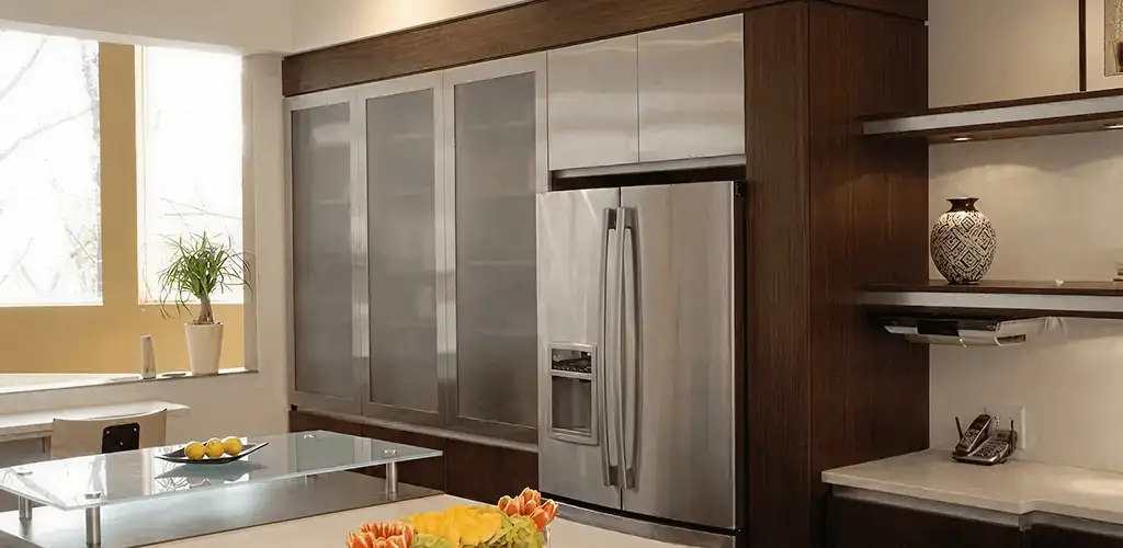 Cabinet door replacement and modern kitchen cabinet upgrade in Sarasota, FL